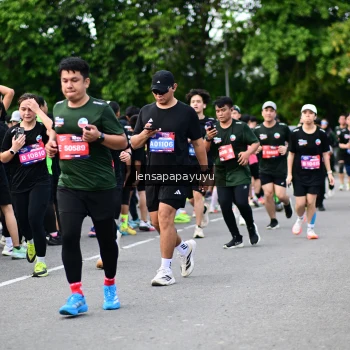 Runner Photo 4135933