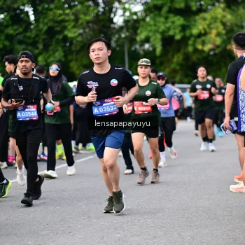 Runner Photo 4135953