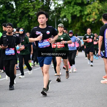 Runner Photo 4135954