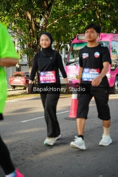 Runner Photo 4135962