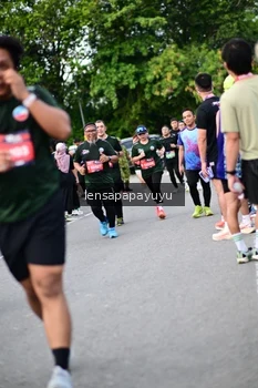 Runner Photo 4135976