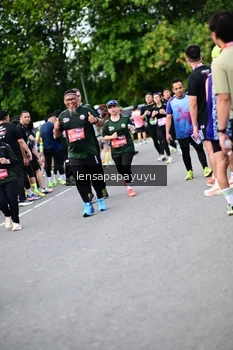 Runner Photo 4135989