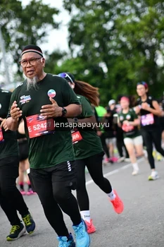 Runner Photo 4135997