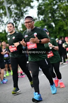Runner Photo 4136000