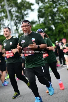 Runner Photo 4136005