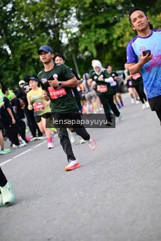 Runner Photo 4136030