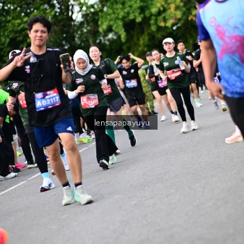 Runner Photo 4136034