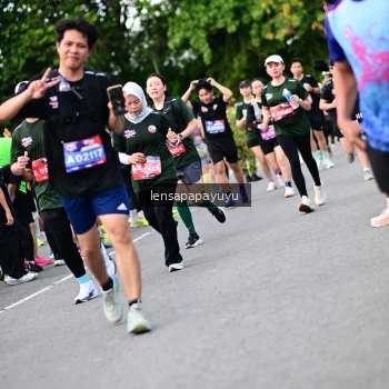 Runner Photo 4136038