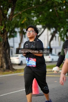Runner Photo 4136068