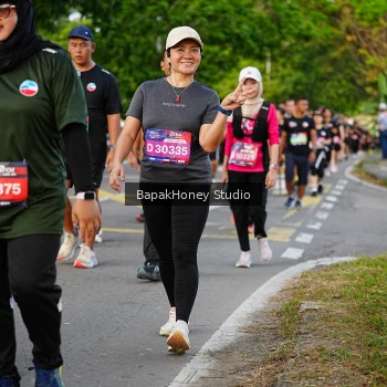 Runner Photo 4136069