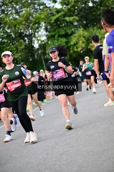 Runner Photo 4136074