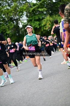 Runner Photo 4136082