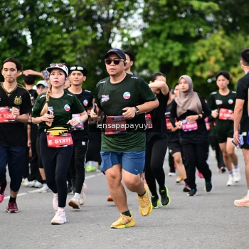 Runner Photo 4136113