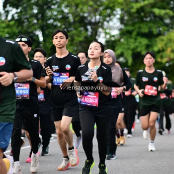 Runner Photo 4136120