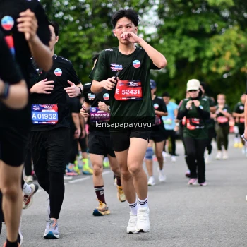 Runner Photo 4136128