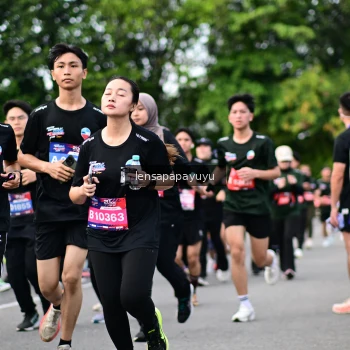 Runner Photo 4136129