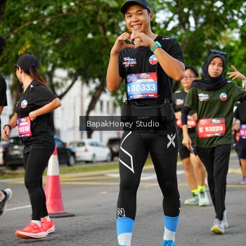Runner Photo 4136135