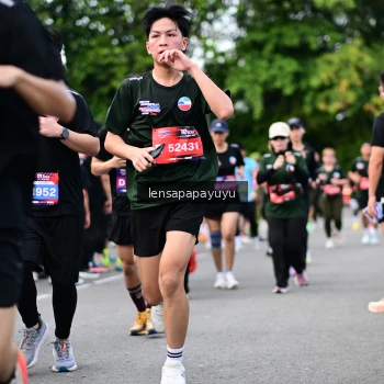 Runner Photo 4136137