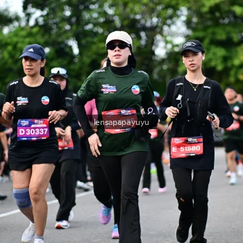 Runner Photo 4136160