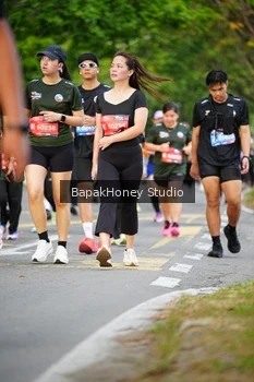 Runner Photo 4136186