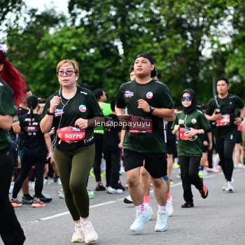 Runner Photo 4136189