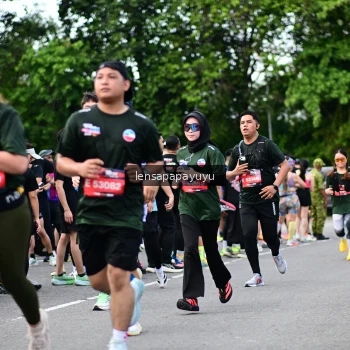 Runner Photo 4136195