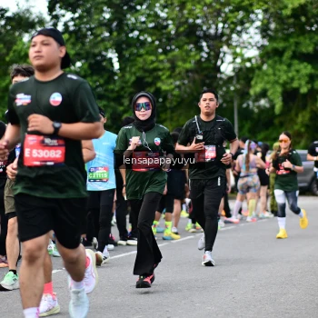 Runner Photo 4136197