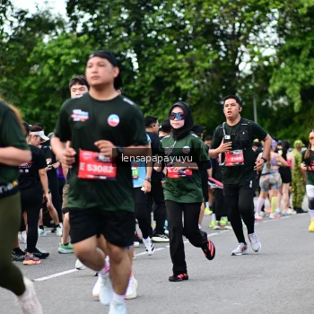 Runner Photo 4136201