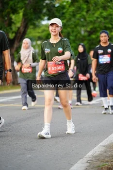 Runner Photo 4136203