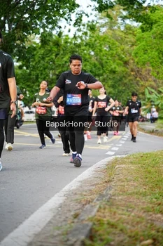 Runner Photo 4136206