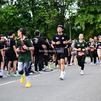 Runner Photo 4136215