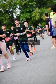 Runner Photo 4136228
