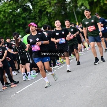 Runner Photo 4136248