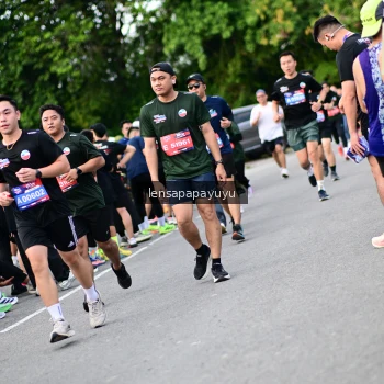 Runner Photo 4136269