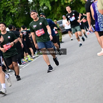 Runner Photo 4136283