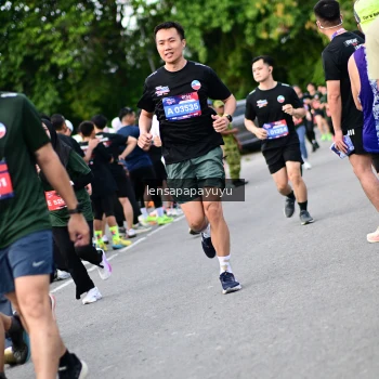 Runner Photo 4136290