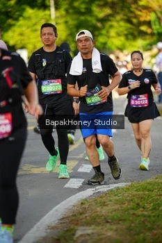 Runner Photo 4136294