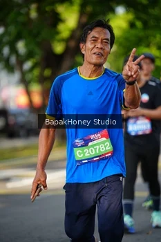 Runner Photo 4136313