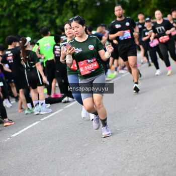 Runner Photo 4136331