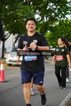 Runner Photo 4136347
