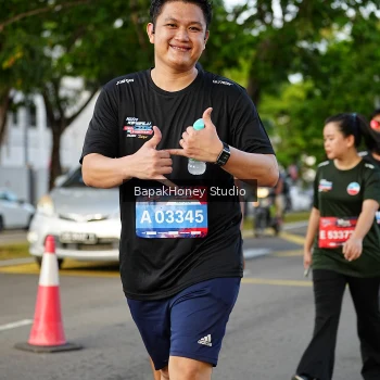 Runner Photo 4136348