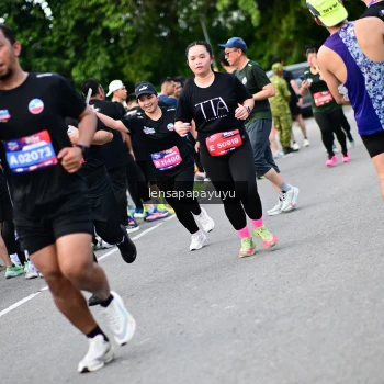 Runner Photo 4136352
