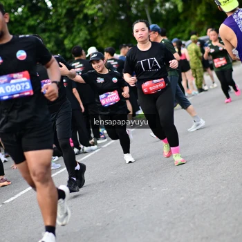 Runner Photo 4136354