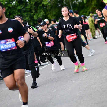 Runner Photo 4136355