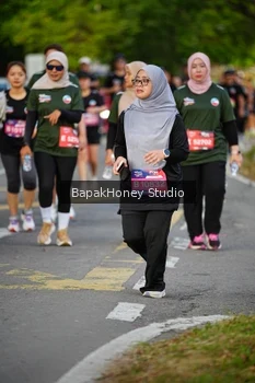 Runner Photo 4136357