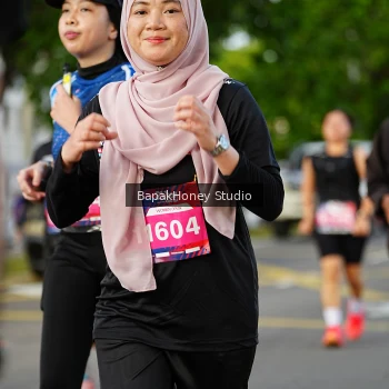 Runner Photo 4136358