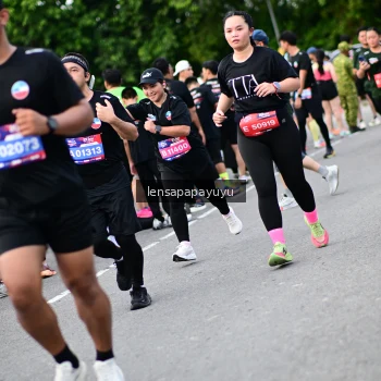 Runner Photo 4136361