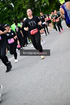 Runner Photo 4136369