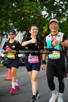 Runner Photo 4136370