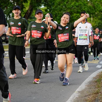 Runner Photo 4136375
